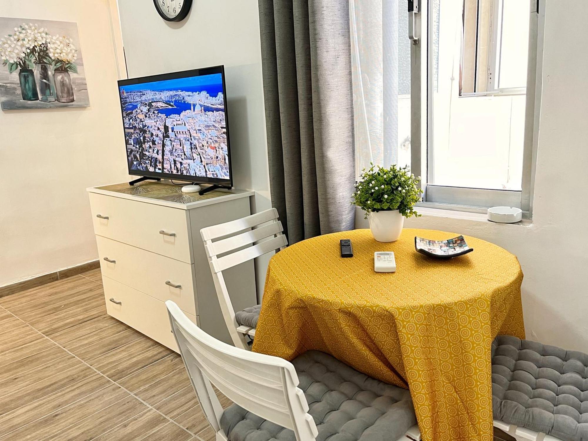 Maria & Matthias - Apartments In Central Of Floriana Kültér fotó